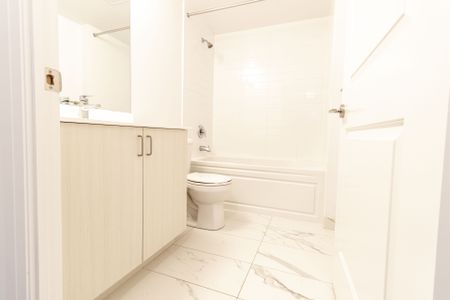 For Lease - 55 Smooth Rose Court Unit# 414, Toronto, Ontario - Photo 2