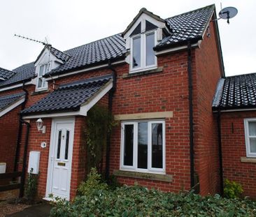 2 bedroom terraced house to rent - Photo 1