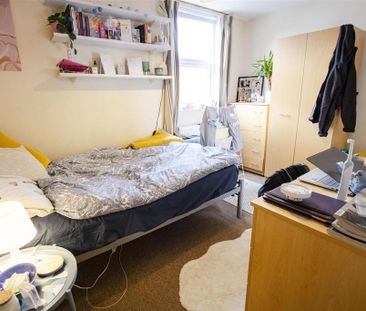 6 bedroom house to rent - Photo 4