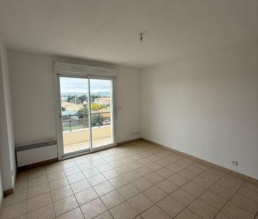 Location Appartement 1 pièce 23m² LEZIGNAN CORBIERES 11200 - Photo 1