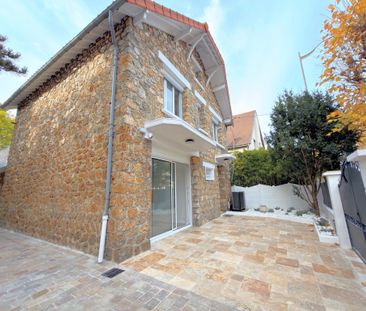 Maison familiale 5 chambres – jardin – 3 box – Rueil Malmaison – - Photo 1