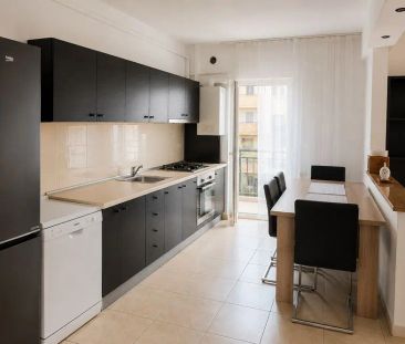 Inchiriez ap 3 camere - Photo 3