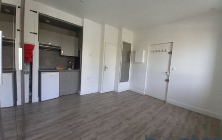 1 pièce, 16m² en location à Toulouse - 383.97 € par mois - Photo 2