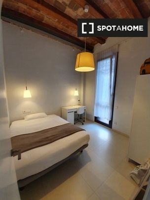 barcelona, Catalonia 08013 - Photo 1