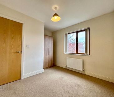 2 Bailey Manor, Dundonald, Belfast, BT16 2NZ - Photo 2