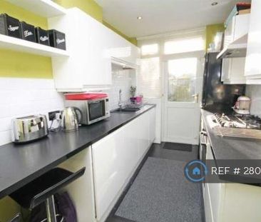 1 bedroom in a house share to rent - Photo 1