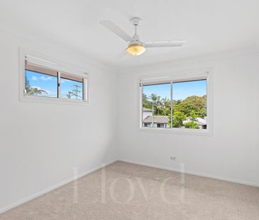 Spacious Waterfront Family Home in Broadbeach Waters. - Photo 5