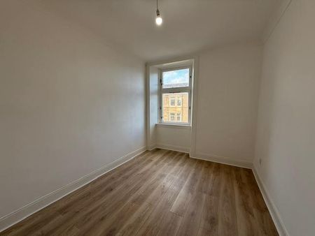 3 bedroom flat to rent - Photo 5