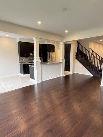 For Lease - 42 Faust Ridge, Vaughan, Ontario - Photo 3