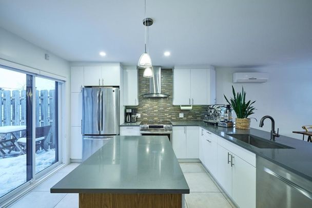 557 Rue St-André, H7G 3A2, H7G 3A2, Laval - Photo 1