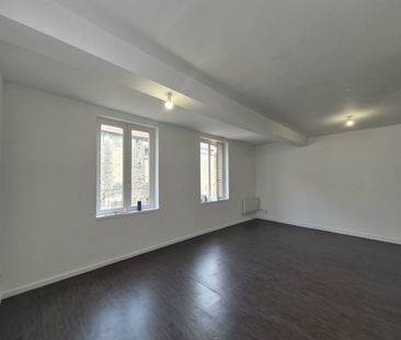 Location Appartement 3 pièces 61m² ST OMER 62500 - Photo 2