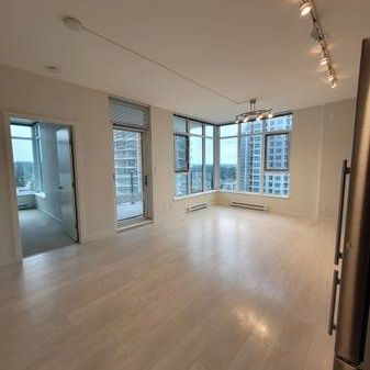 2 Bedrooms/2 Bathrooms, Southeast Corner, Highrise, Burquitlam Skytrain station - Photo 4