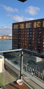 1 Bed Flat, Centenary Plaza, SO19 - Photo 4