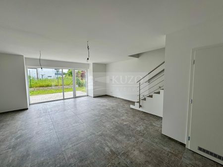 Pronájem rodinného domu 166 m², Láskov 374, Mladá Boleslav - Photo 2