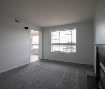 Bright & Updated 2-Bedroom Unit with Parking - Photo 4