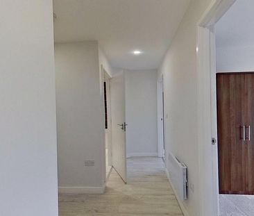 2 bedroom flat to rent - Photo 4