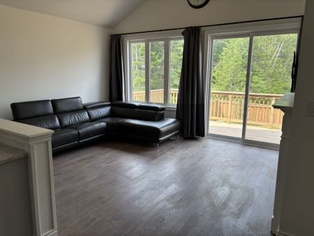 For Lease - 20 62nd Street, Wasaga Beach, Ontario - Photo 2