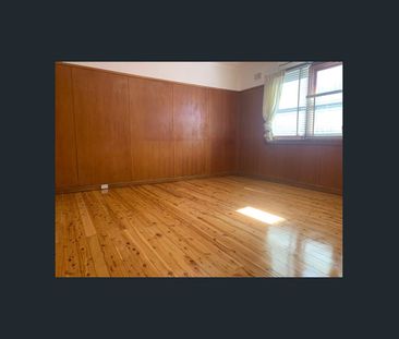 Charming 3-Bedroom Home in a Convenient Location - Photo 6