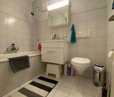 Grosszügige 4.5 Zimmer-Wohnung mit Cheminée in Seenähe! - Foto 5