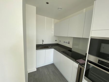 1 Bed Flat, Stockwell Road, SW9 - Photo 4