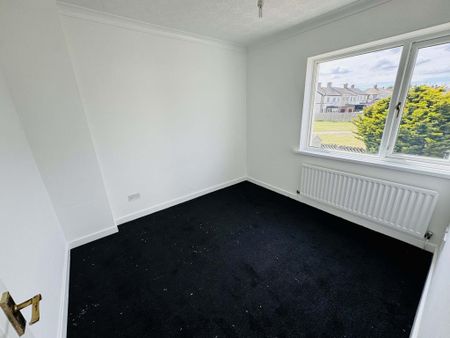 2 bedroom semi-detached house to rent - Photo 2