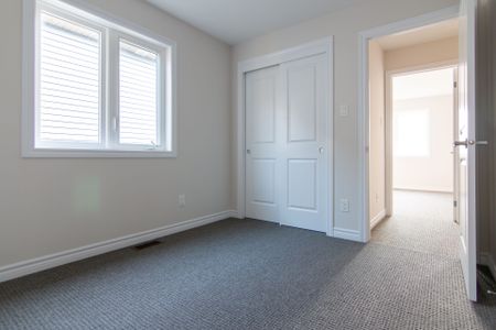 For Lease - 1022 Kijik Crescent, Blossom Park - Airport and Area, Ontario - Photo 5