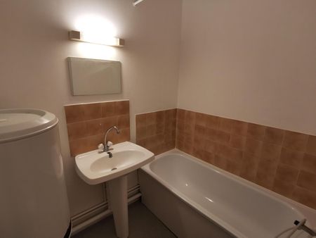 Location Appartement 1 pièce 26m² BORDEAUX 33000 - Photo 4