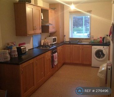 3 bedroom semi-detached house to rent - Photo 6