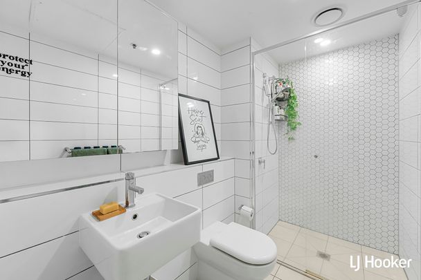 609/120 Eastern Valley Way, Belconnen ACT - Photo 1