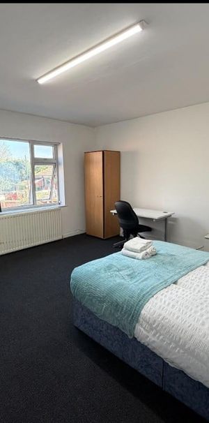 Room in a Shared House, Holbrook Lane, CV6 - Photo 1
