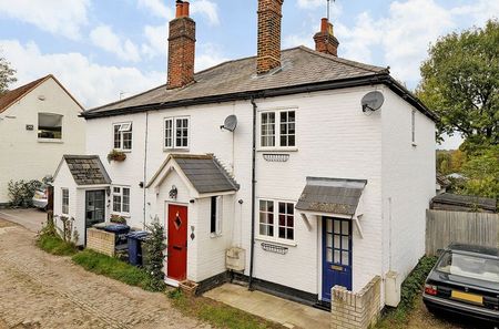 Wiggins Yard, Godalming - 2 bedrooms Property for lettings - Seymours - Photo 2