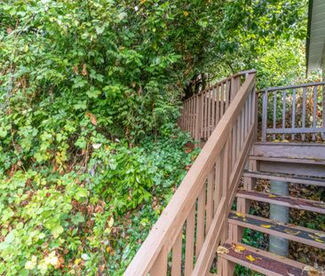 1640 East Road, Anmore (Coach House) - Photo 6