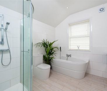 3 bedroom terraced house to rent - Photo 5