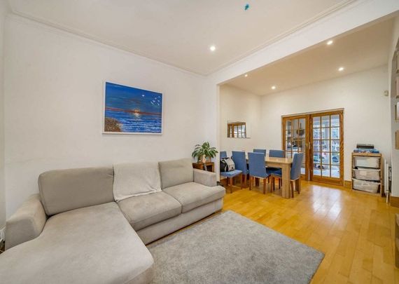 Hartfield Crescent, SW19 3RZ, London - Photo 1