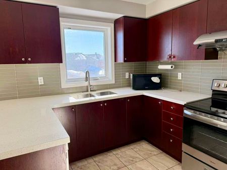 For Lease - 17 Christina Crescent, Bradford West Gwillimbury, Ontario - Photo 5