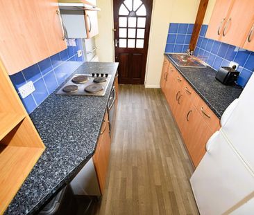 1 bedroom House Share in Howden Place, Leeds - Photo 1