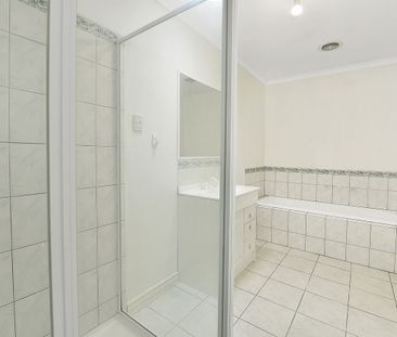 4A Olive Grove, Airport West VIC 3042 - Photo 4