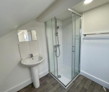 1 bedroom in a house share to rent - Photo 6