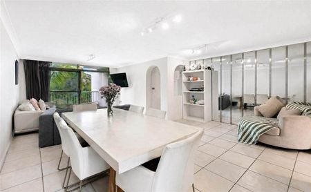 3-6 Months Only, Fully Furnished, sleeps up to 6 people, Bills Included - Photo 2