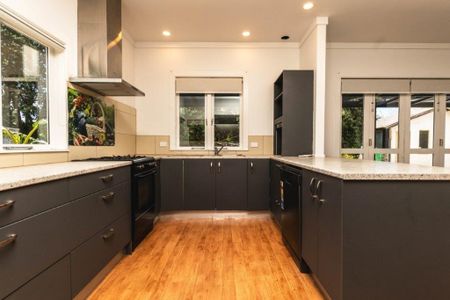 Old-world house - Photo 5