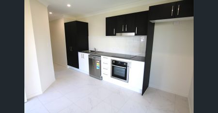 2 Bedroom Duplex available now - Photo 2