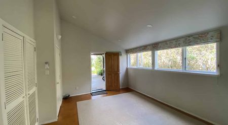 1 bedroom including power, Internet and water in Greenlane - Photo 3