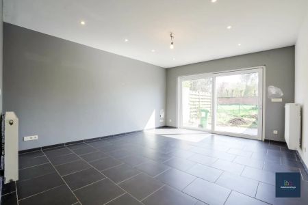 BEZOEKMOMENTEN VOLZET !!! Leuke woning met 3 slpk. en tuin te Gent/Mariakerke - Photo 2