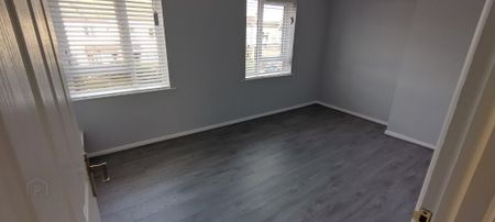 15 Fourth Avenue, Derrybeg, Newry, BT35 6HF - Photo 3