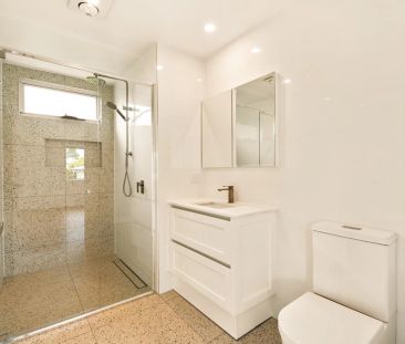 Freshly Renovated Tidy Living in Deagon - Photo 6