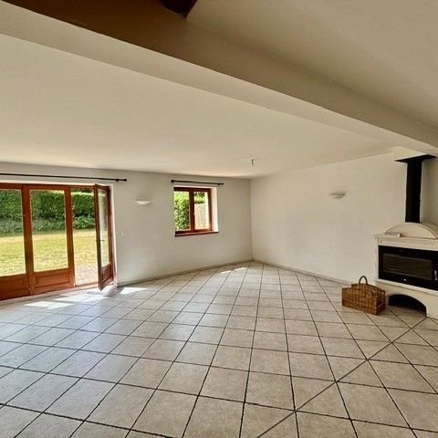 Location Maison 5 pièces 150m² LA MOTTE SERVOLEX 73290 - Photo 1