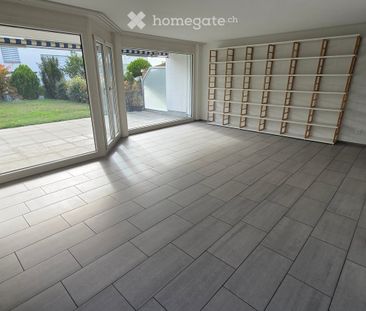 Geräumiges 6.5-Zimmer-Reiheneckhaus in ruhiger Lage in Berikon - Photo 1