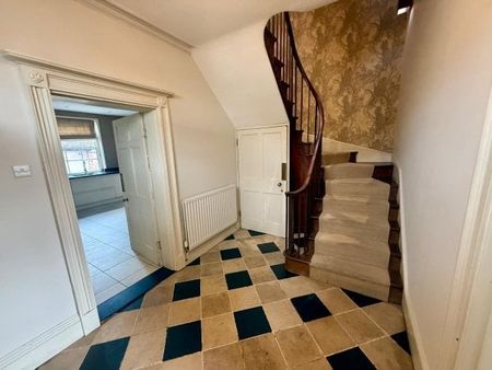 Loves Grove, Worcester, WR1 - Photo 5