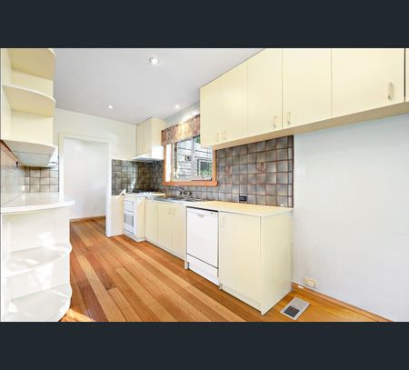 570 South Road, Moorabbin, Vic 3189 - Photo 3