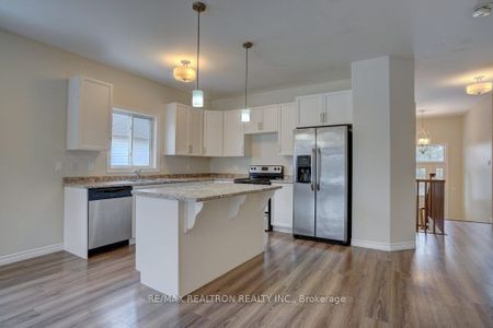 For Lease - 346 Cannifton Road, Belleville, Ontario - Photo 4